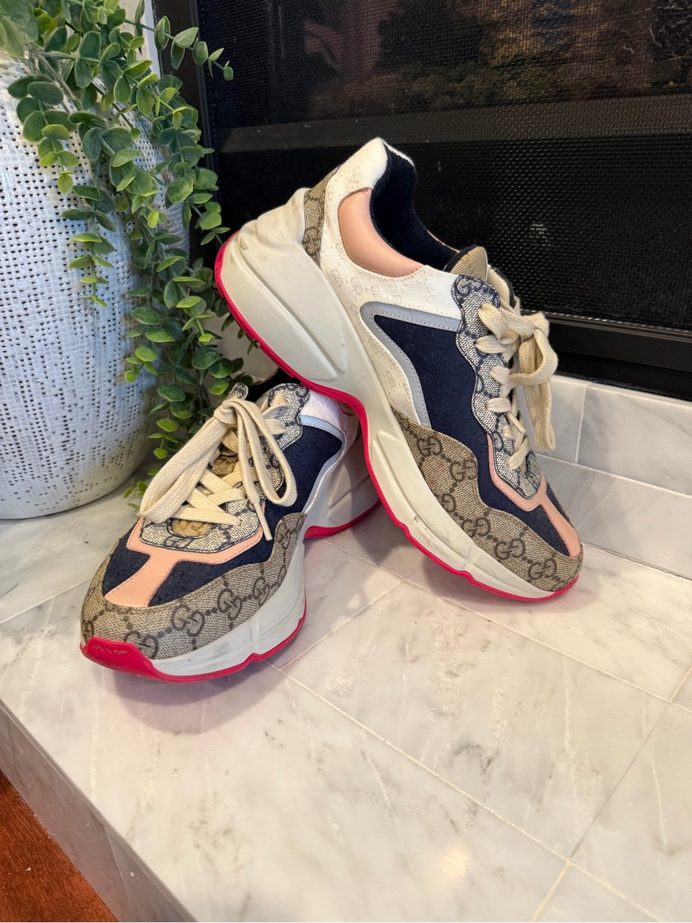 Gucci Rhyton GG Multicolor Chunky Sneakers  Pink Sole SZ 8 (38) 🩷